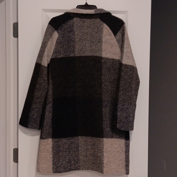 Jacket - Picture 5 of 7